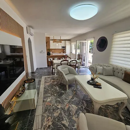 Casa Carmel *