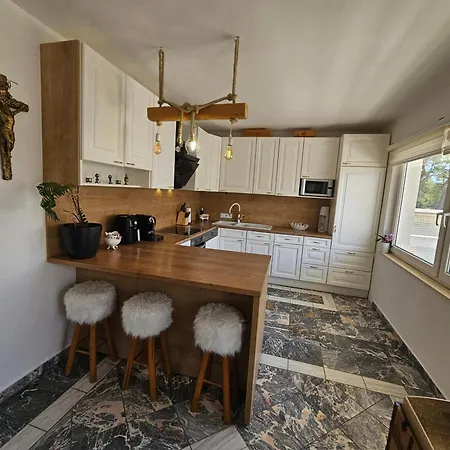 Casa Carmel * Kamen