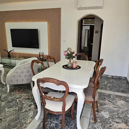 Casa Carmel *